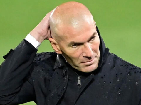 Zidane imzayi atti ilk macina kocaelide cikacak x6N346P2